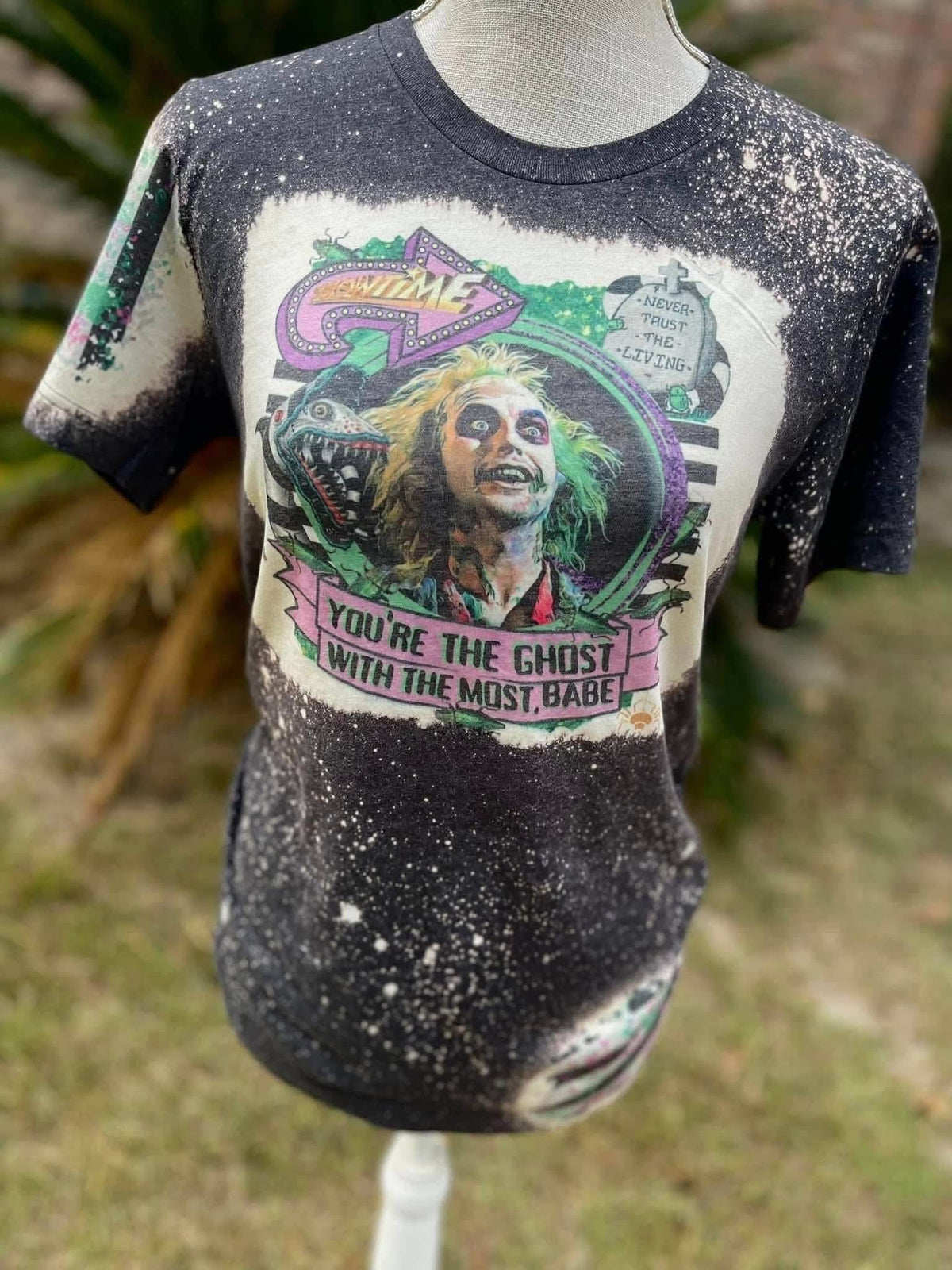 It’s show time bleached tee