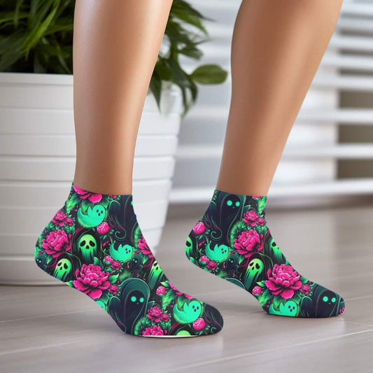 Green Ghostly - Custom Socks for Everyday Comfort